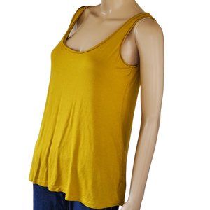 F & F Tank Top Women's XS Sleeveless Scoop Neck Stretch Knit Pullover Mustard